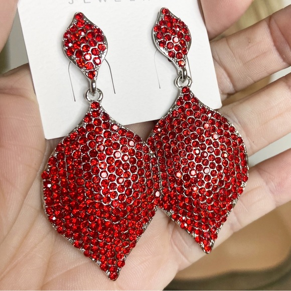 Red Pave Rhinestone Shimmer Chandelier Crystal Earrings - Picture 3 of 4
